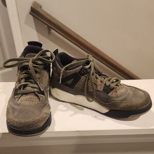 Men's Olive Green Sneakers